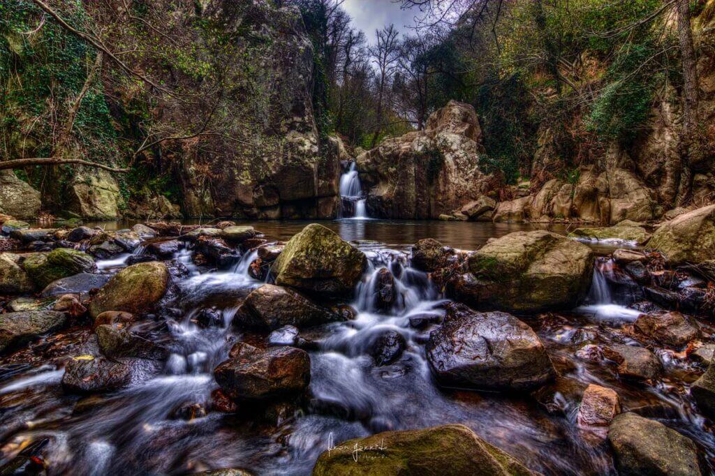 Paisaje Río de la Miel Saltos de agua